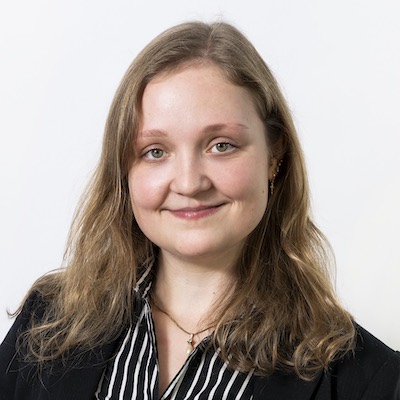 Laura Höll